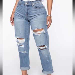 Know It All Mid Rise Boyfriend Jeans - Medium Blue Wash